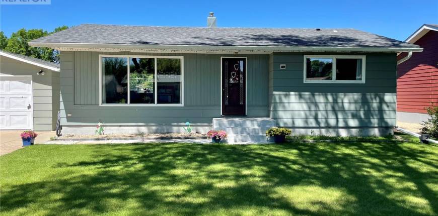 121 Hickling AVE, Canora, Saskatchewan, Canada S0A0L0, 2 Bedrooms Bedrooms, Register to View ,1 BathroomBathrooms,House,For Sale,SK839318