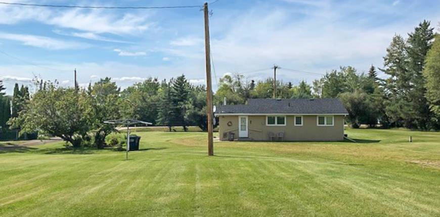 4423 Sunset DR, Rural Lac Ste. Anne County, Alberta, Canada T0E0A0, 2 Bedrooms Bedrooms, Register to View ,1 BathroomBathrooms,House,For Sale,E4248192