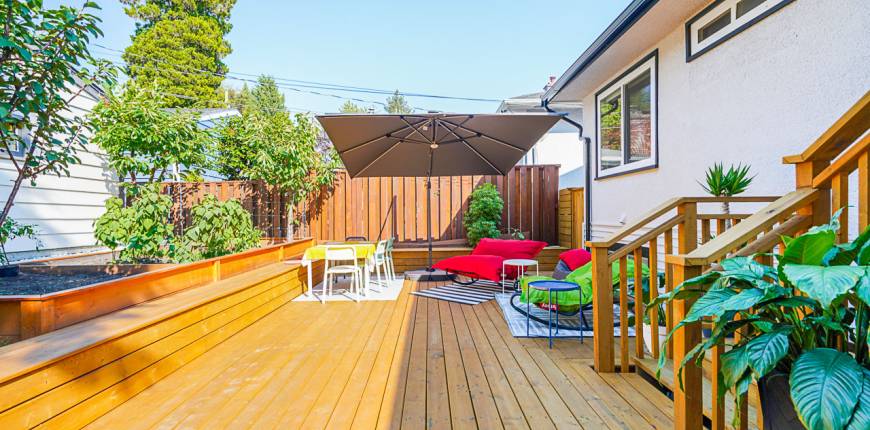 464 27 st W, North Vancouver, British Columbia, Canada, 6 Bedrooms Bedrooms, Register to View ,3 BathroomsBathrooms,House,For Sale,27th,380600602275891