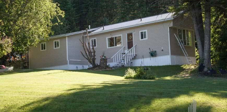 604 Almberg Road, Golden, British Columbia, Canada V0A 1H2, Register to View ,For Sale,Almberg ,1009